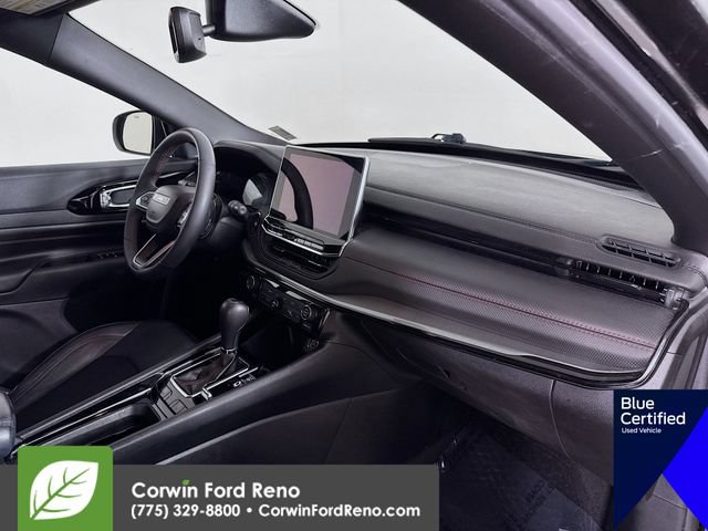 Used 2024 Jeep Compass Trailhawk AWD/4WD image 29