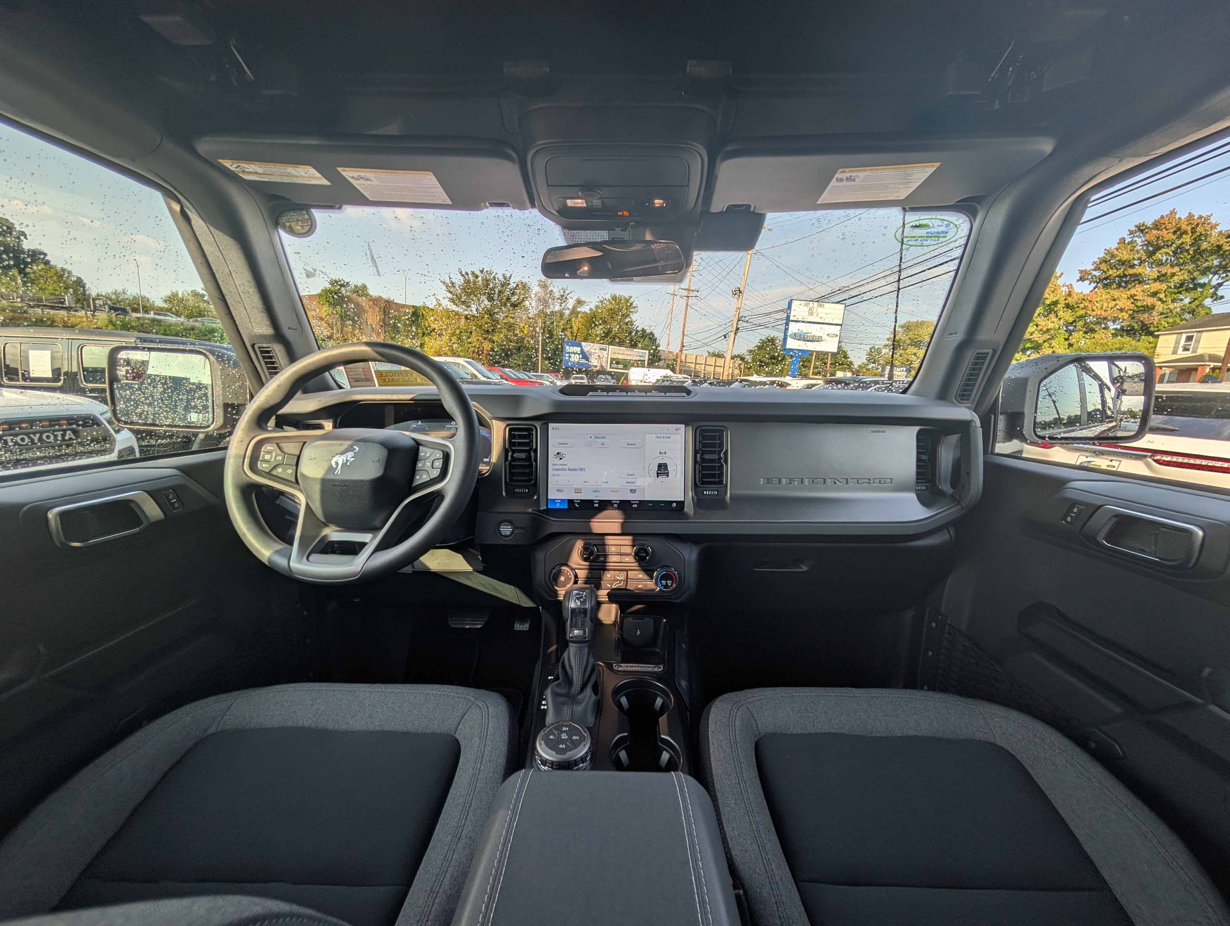 Certified 2025 Ford Bronco 4-Door w/ Sasquatch Package AWD/4WD image 18