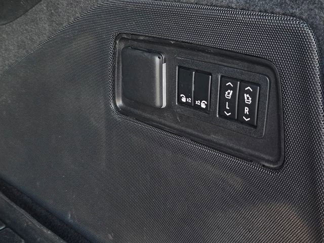 Used 2024 GMC Sierra 2500 AT4X image 16