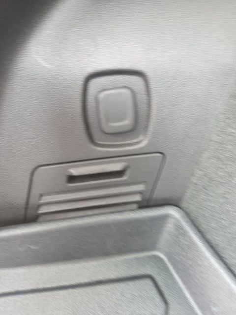 Used 2017 Cadillac XT5 Luxury w/ Driver Awareness Package image 14