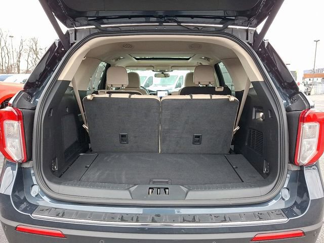 Certified 2022 Ford Explorer Limited w/ Equipment Group 301A image 33