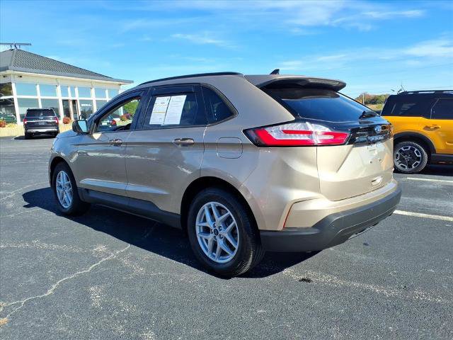 Certified 2021 Ford Edge SE image 5