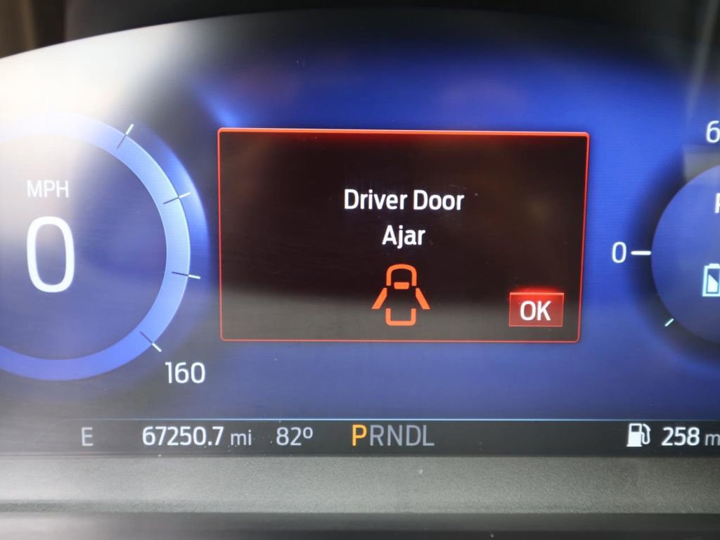 Certified 2022 Ford Escape Titanium image 18