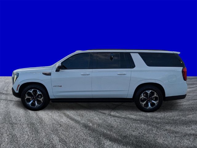Used 2025 GMC Yukon XL AT4 Ultimate AWD/4WD image 7