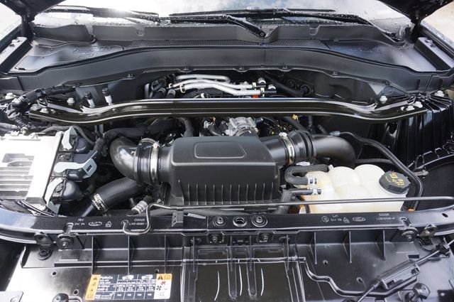 Certified 2023 Ford Explorer Platinum w/ Technology Package AWD/4WD image 23