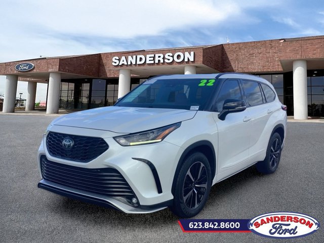 Used 2022 Toyota Highlander XSE AWD/4WD image 7