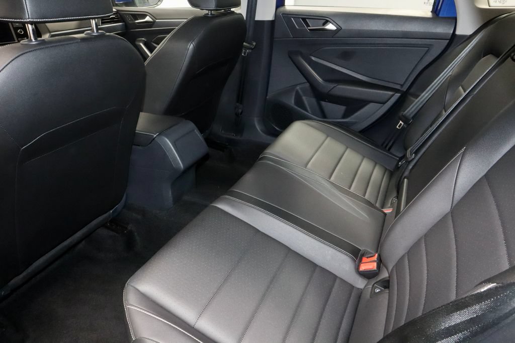 Used 2024 Volkswagen Jetta SE FWD image 21