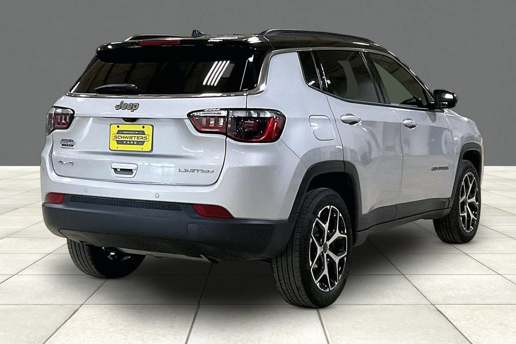Used 2025 Jeep Compass Limited AWD/4WD image 12