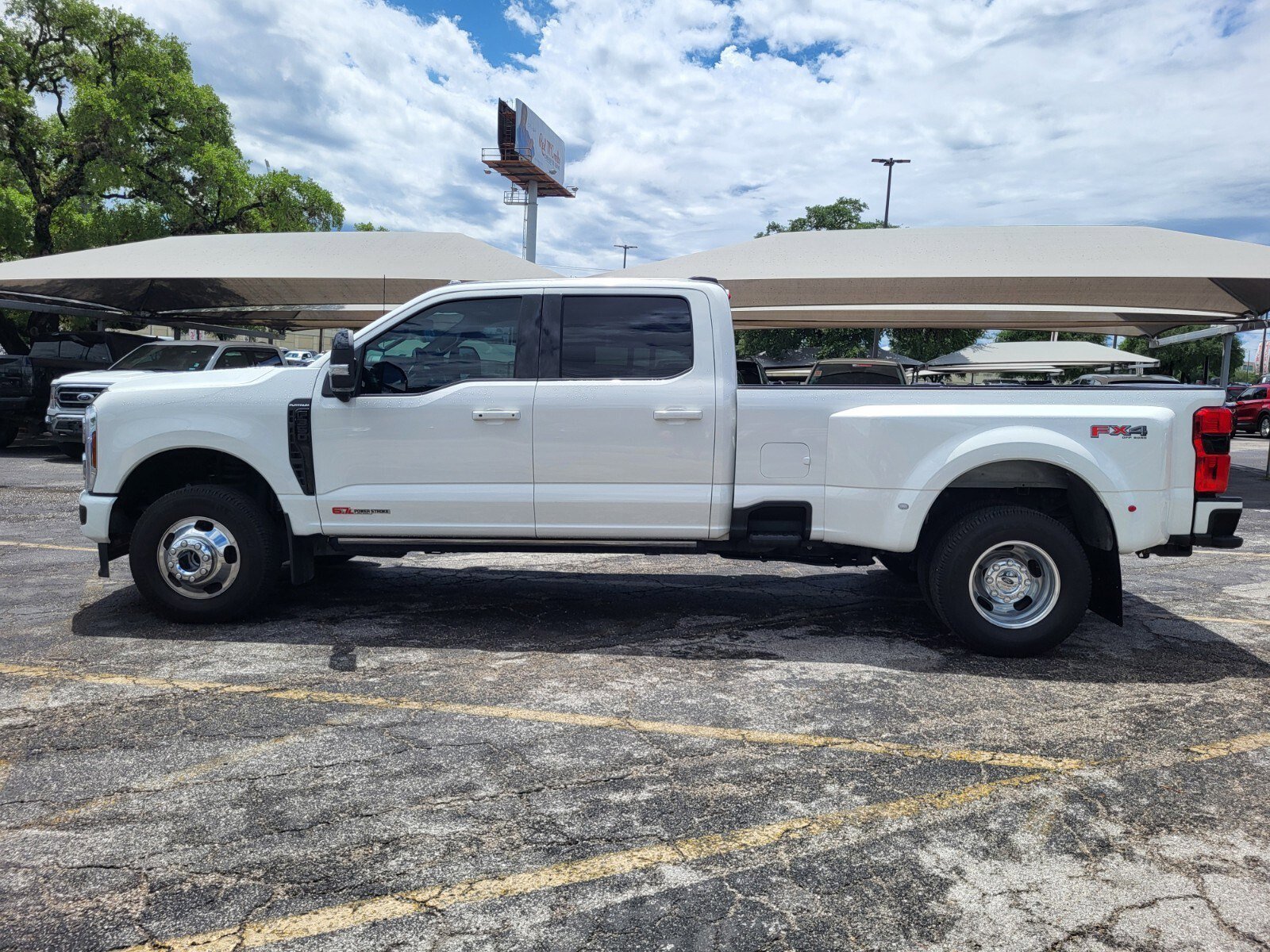 Certified 2025 Ford F350 Platinum AWD/4WD image 7