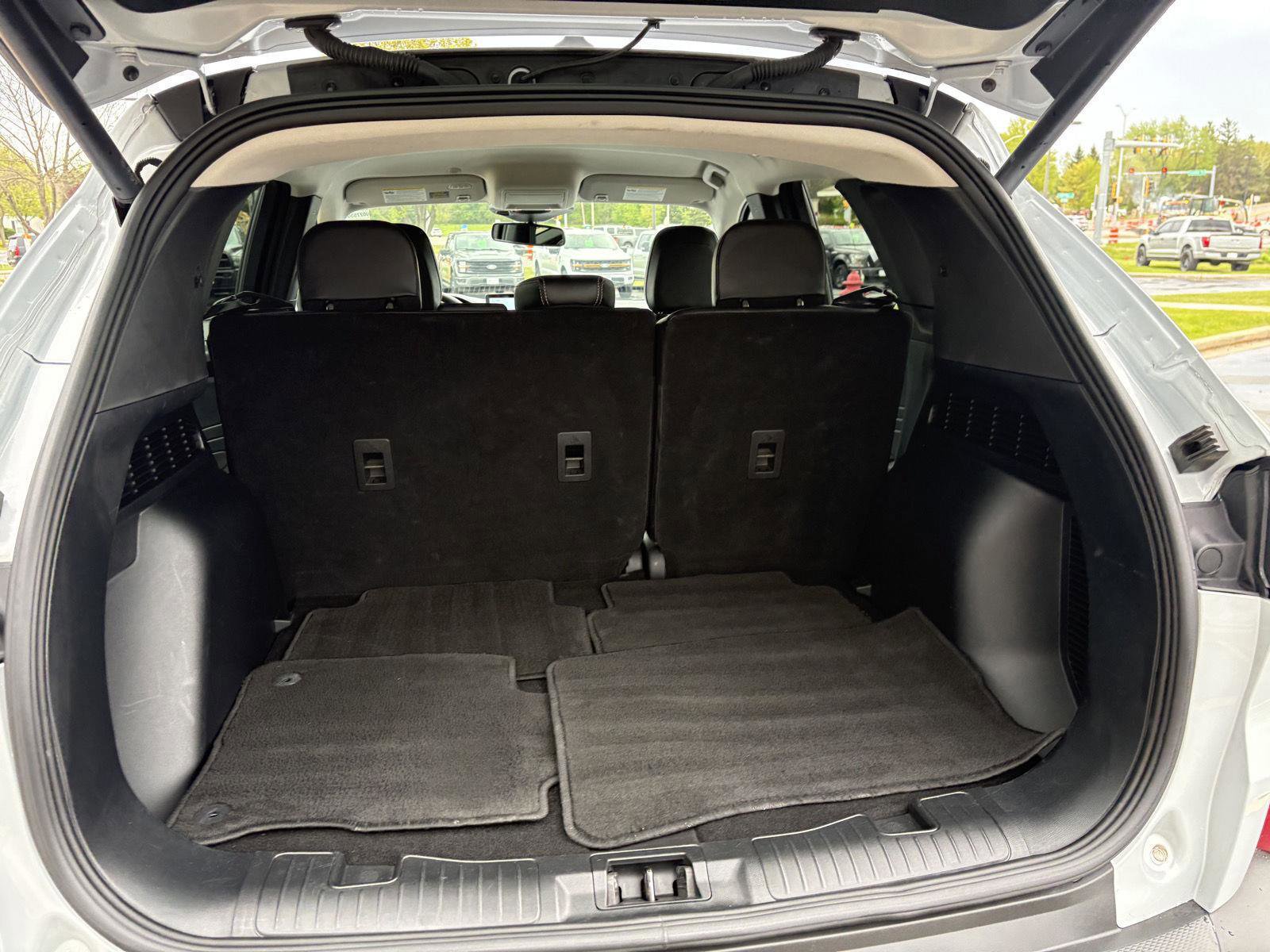 Certified 2025 Ford Escape Platinum AWD/4WD image 20