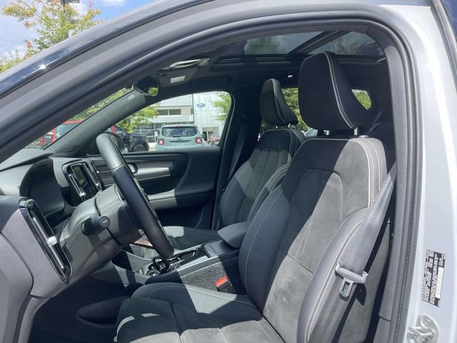 Used 2022 Volvo XC40 P8 Recharge Ultimate AWD/4WD image 22