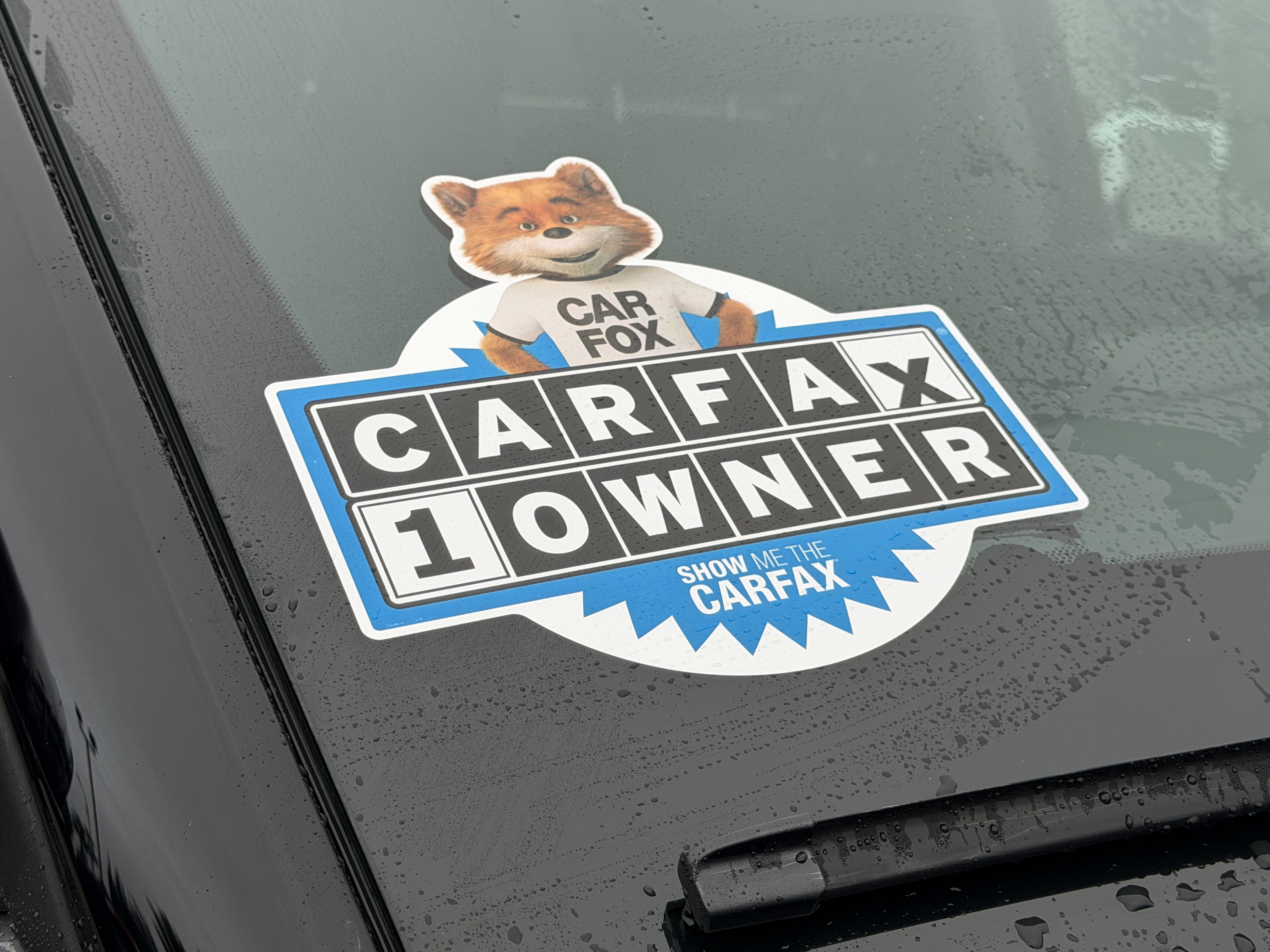 Certified 2022 Ford Explorer XLT w/ Equipment Group 202A image 9