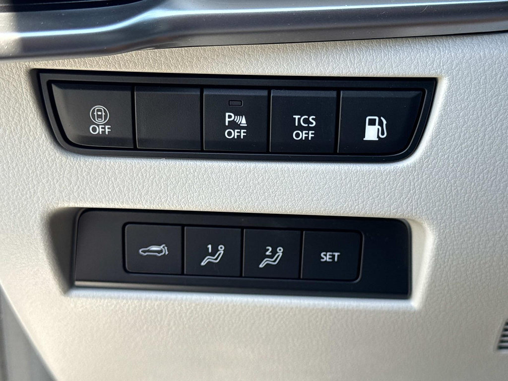 Used 2024 MAZDA CX-90 Plug-In Hybrid w/ Premium Plus AWD/4WD image 18