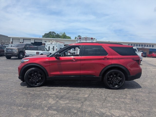 Certified 2023 Ford Explorer ST-Line w/ Class IV Trailer Tow Package RWD image 7