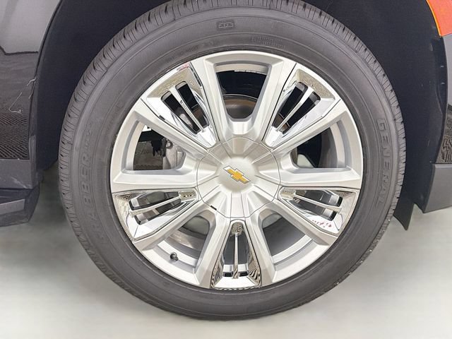 Used 2023 Chevrolet Tahoe High Country w/ Advanced Technology Package AWD/4WD image 39