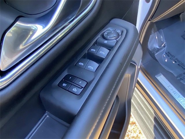 Used 2023 Chevrolet Suburban LT image 20