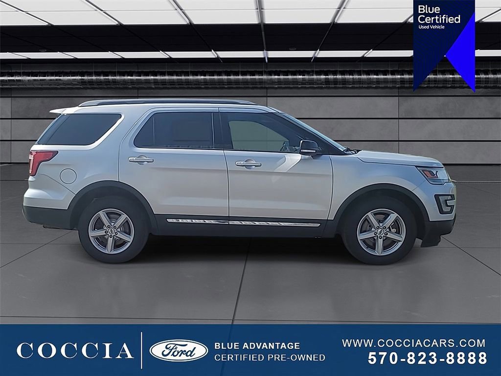 Certified 2016 Ford Explorer XLT w/ Equipment Group 202A image 7