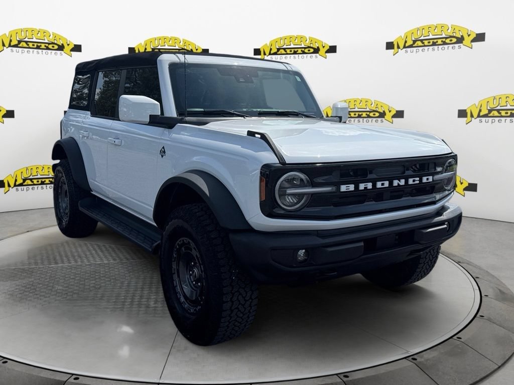 Certified 2025 Ford Bronco Outer Banks w/ Sasquatch Package AWD/4WD image 8