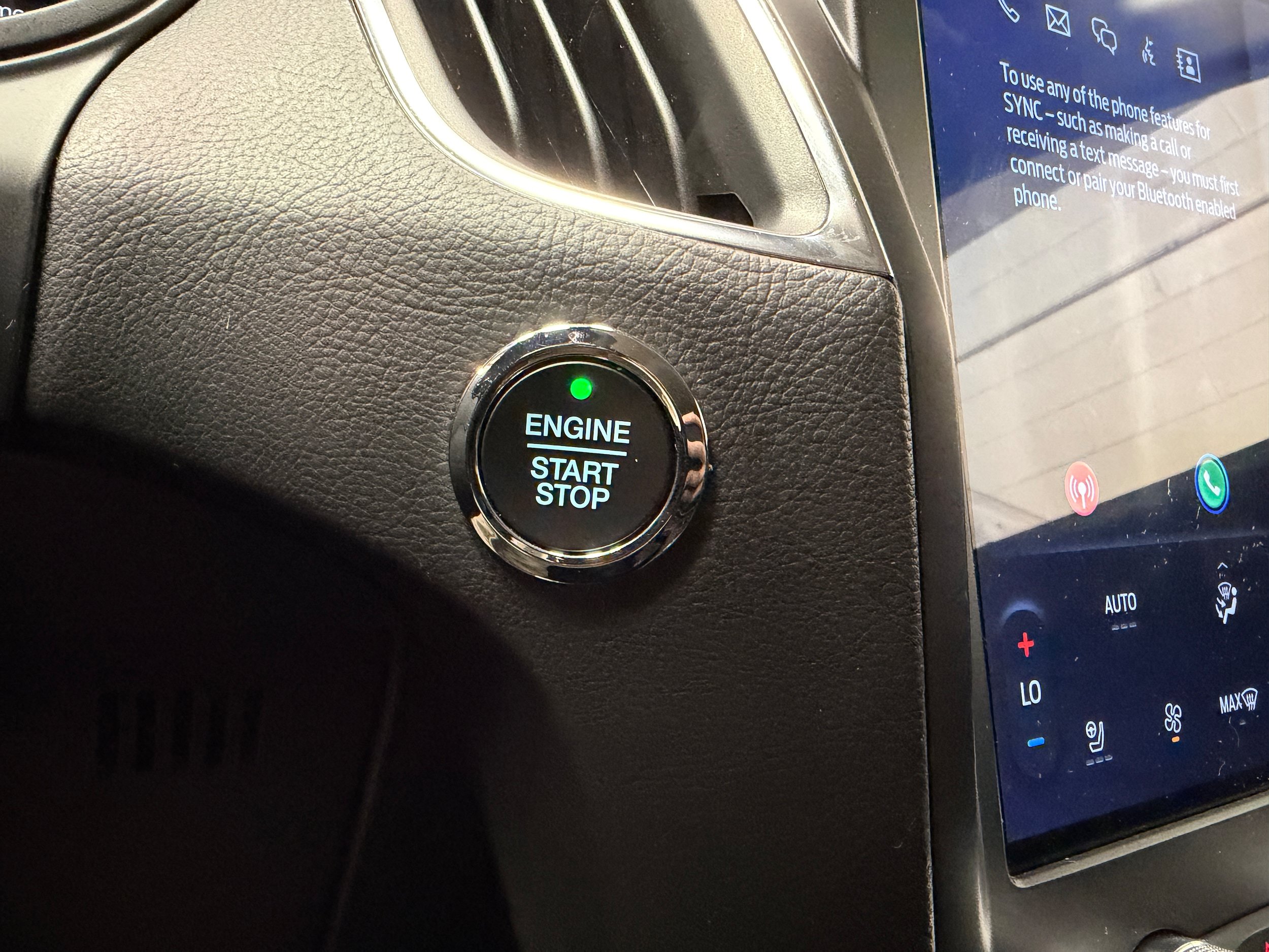 Certified 2024 Ford Edge Titanium AWD/4WD image 20