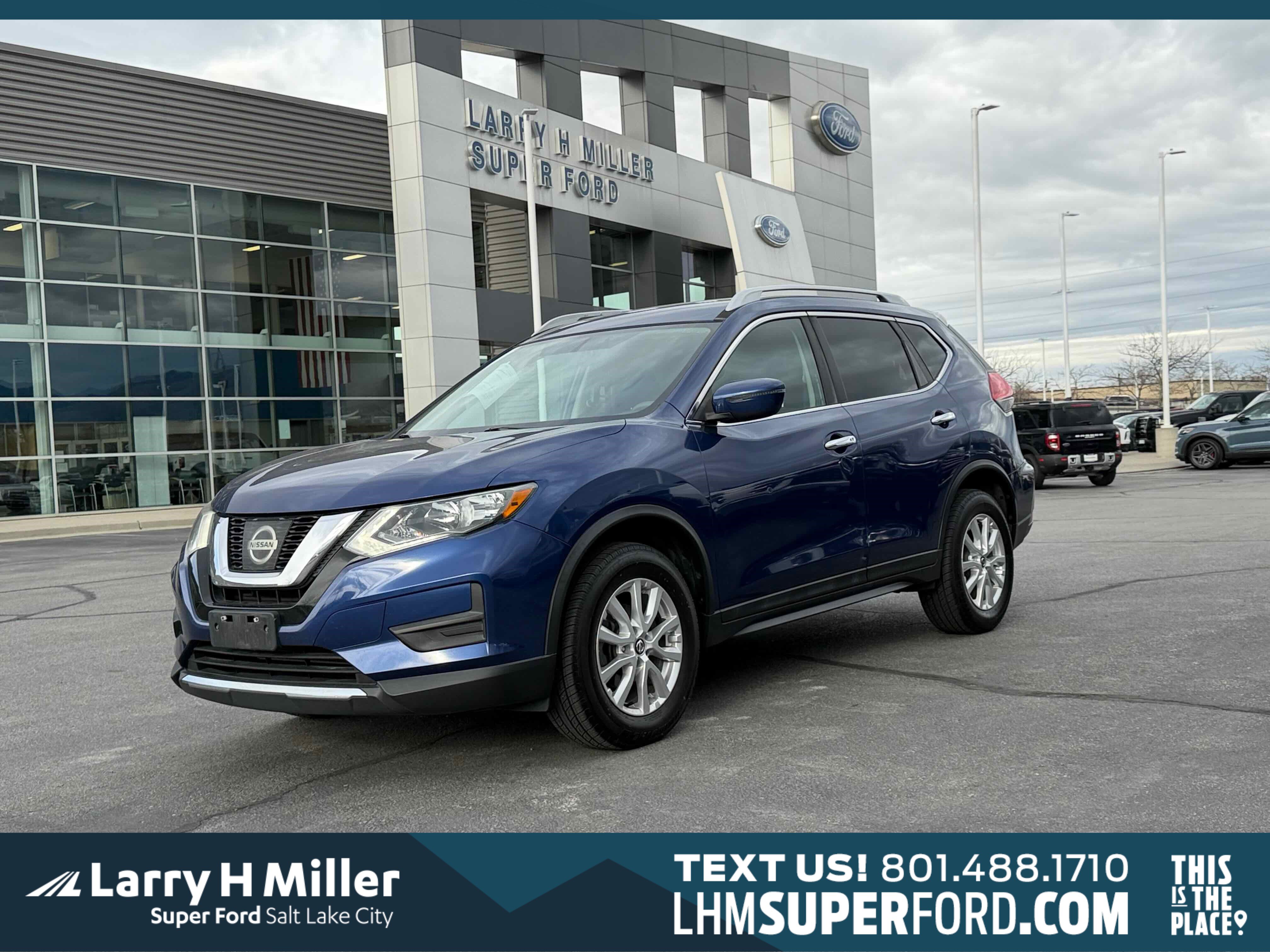 Used 2017 Nissan Rogue SV