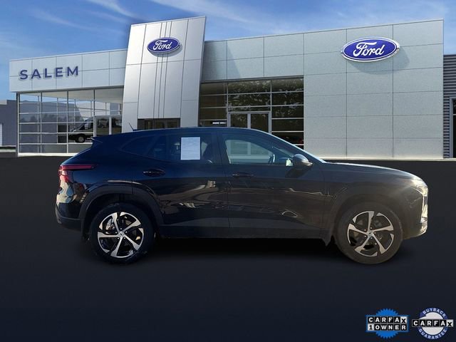 Used 2024 Chevrolet Trax RS image 2