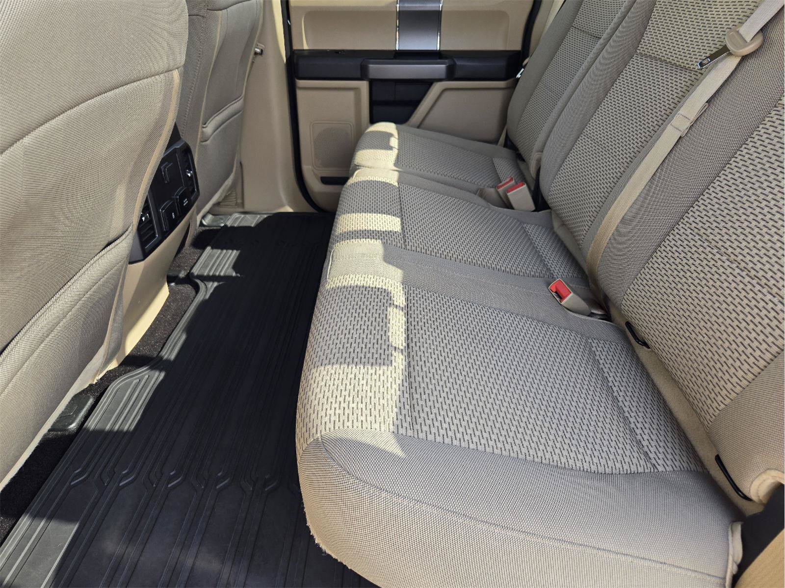Certified 2018 Ford F150 XLT w/ Equipment Group 302A Luxury AWD/4WD image 30