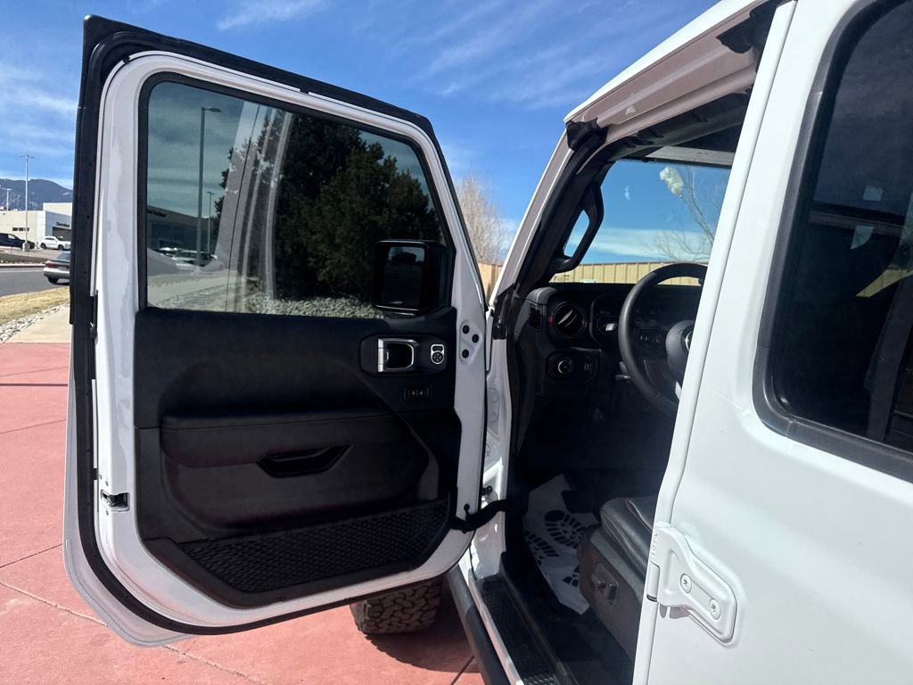 Used 2025 Jeep Wrangler Unlimited Rubicon image 13