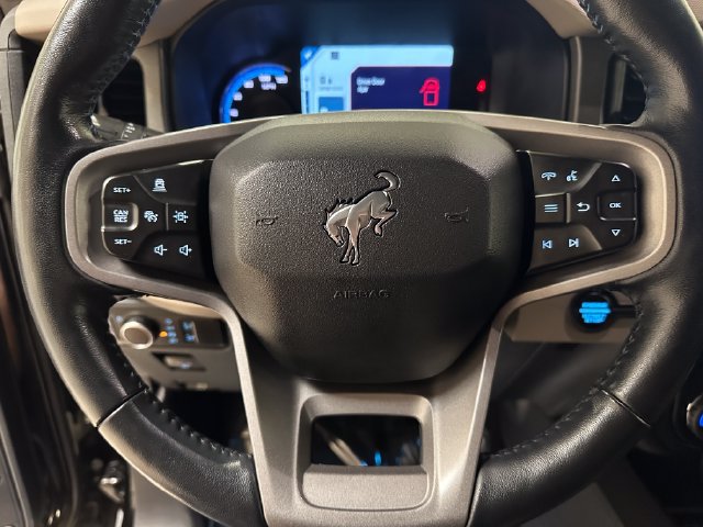Certified 2024 Ford Bronco Wildtrak AWD/4WD image 10