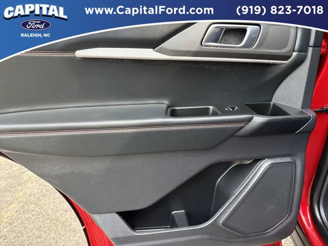 Certified 2025 Ford Explorer ST-Line w/ Premium Package AWD/4WD image 16