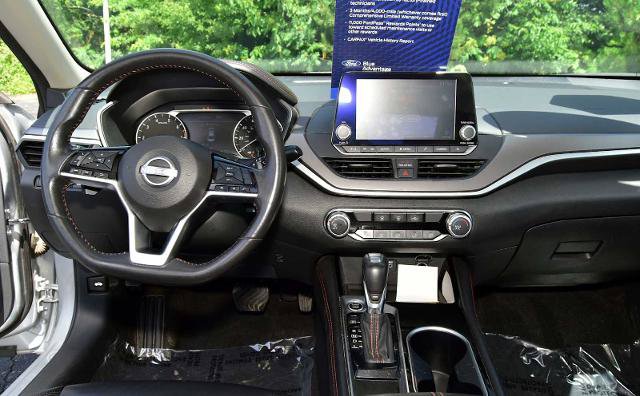 Used 2024 Nissan Altima 2.5 SR FWD image 17