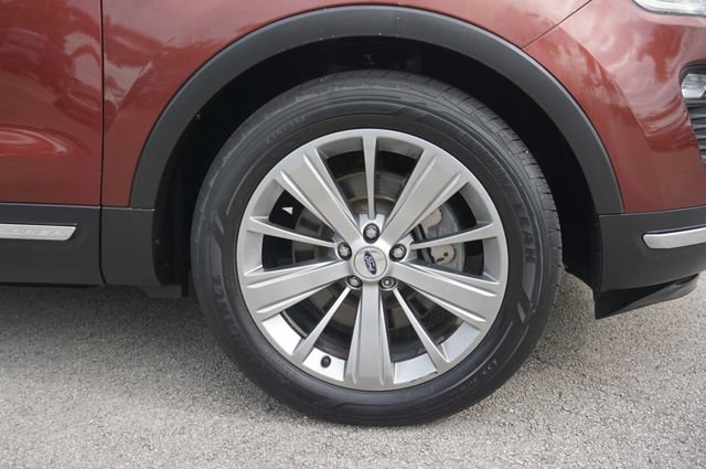 Certified 2018 Ford Explorer Limited FWD image 18
