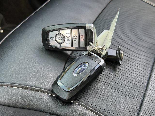 Certified 2018 Ford Explorer Platinum AWD/4WD image 31