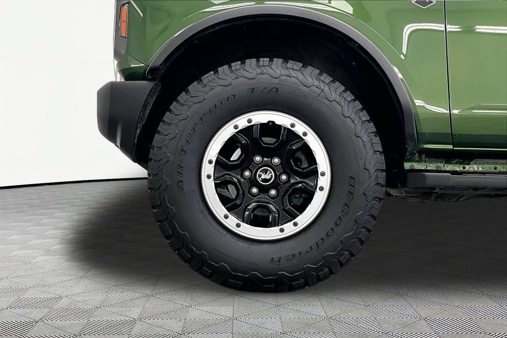 Certified 2024 Ford Bronco Big Bend w/ Sasquatch Package AWD/4WD image 9