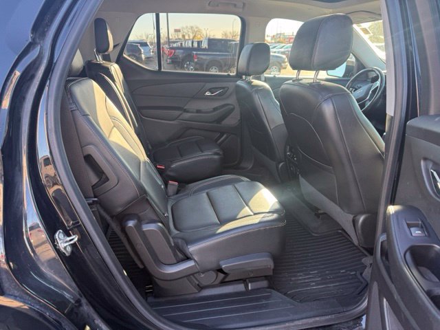 Used 2018 Chevrolet Traverse Premier w/ Redline Edition AWD/4WD image 13