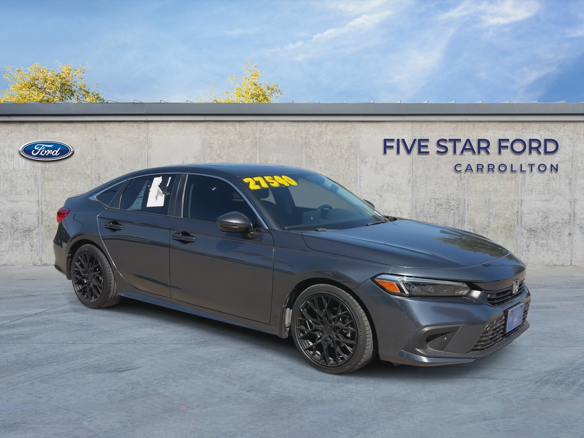 Used 2024 Honda Civic Touring image 2