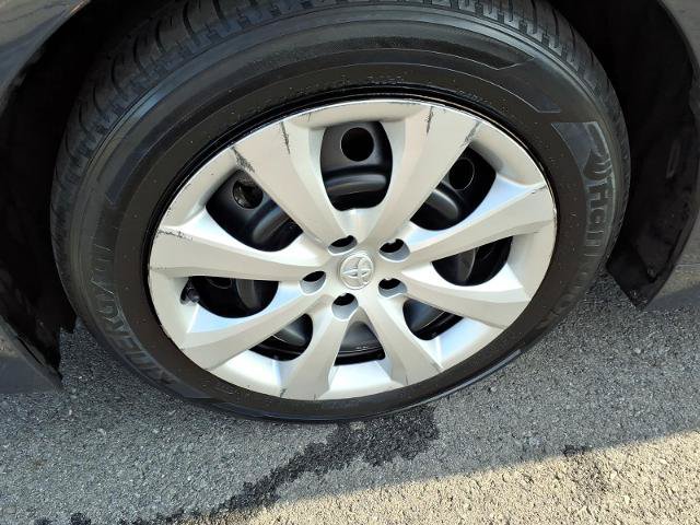 Used 2025 Toyota Corolla LE FWD image 7