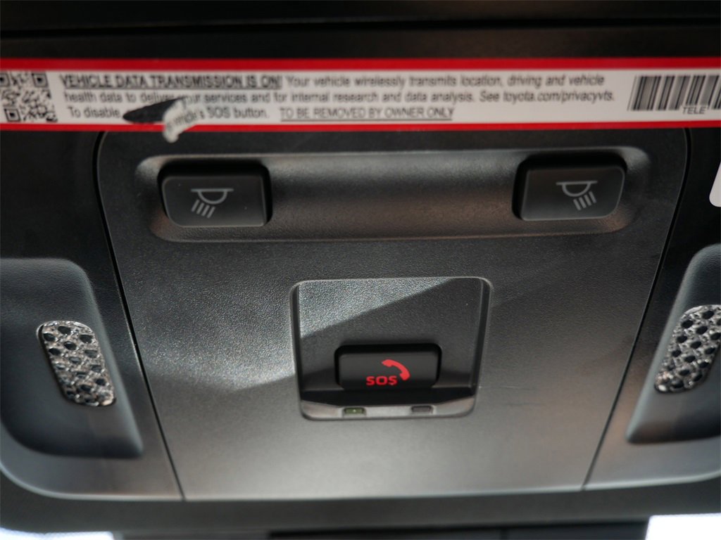 Used 2025 Toyota Camry SE image 25