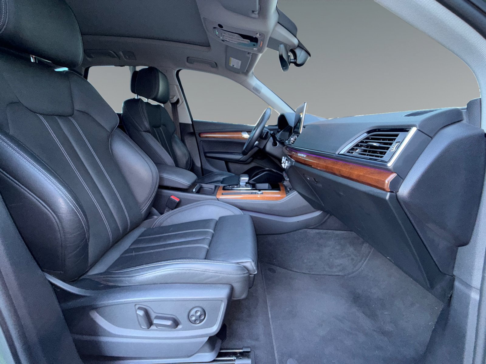 Used 2022 Audi Q5 2.0T Prestige w/ Prestige Package AWD/4WD image 21