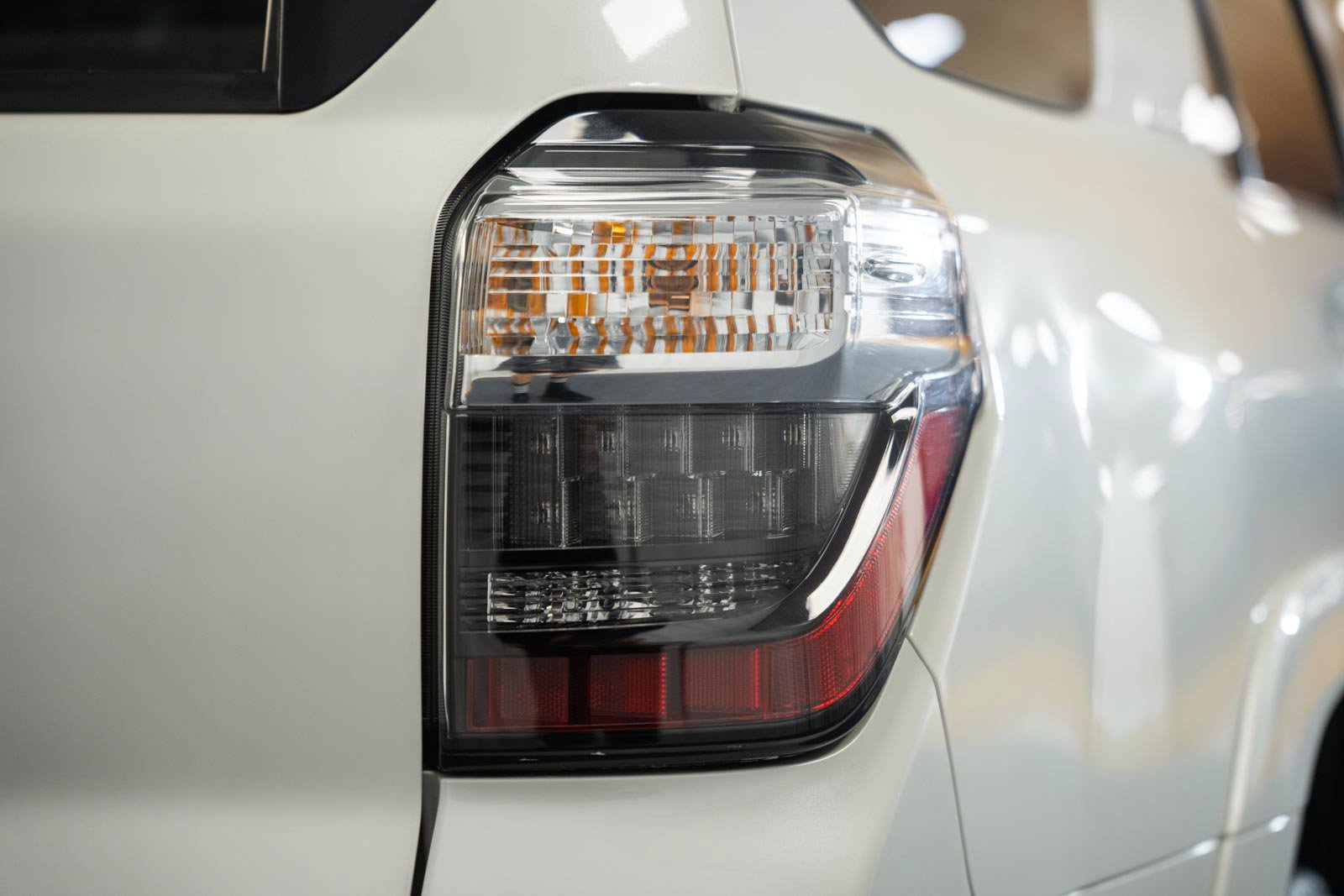 Used 2022 Toyota 4Runner Limited AWD/4WD image 7