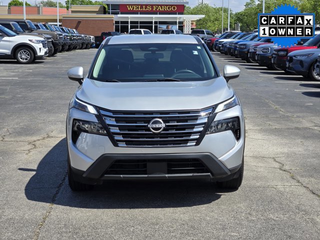 Used 2024 Nissan Rogue SV image 7