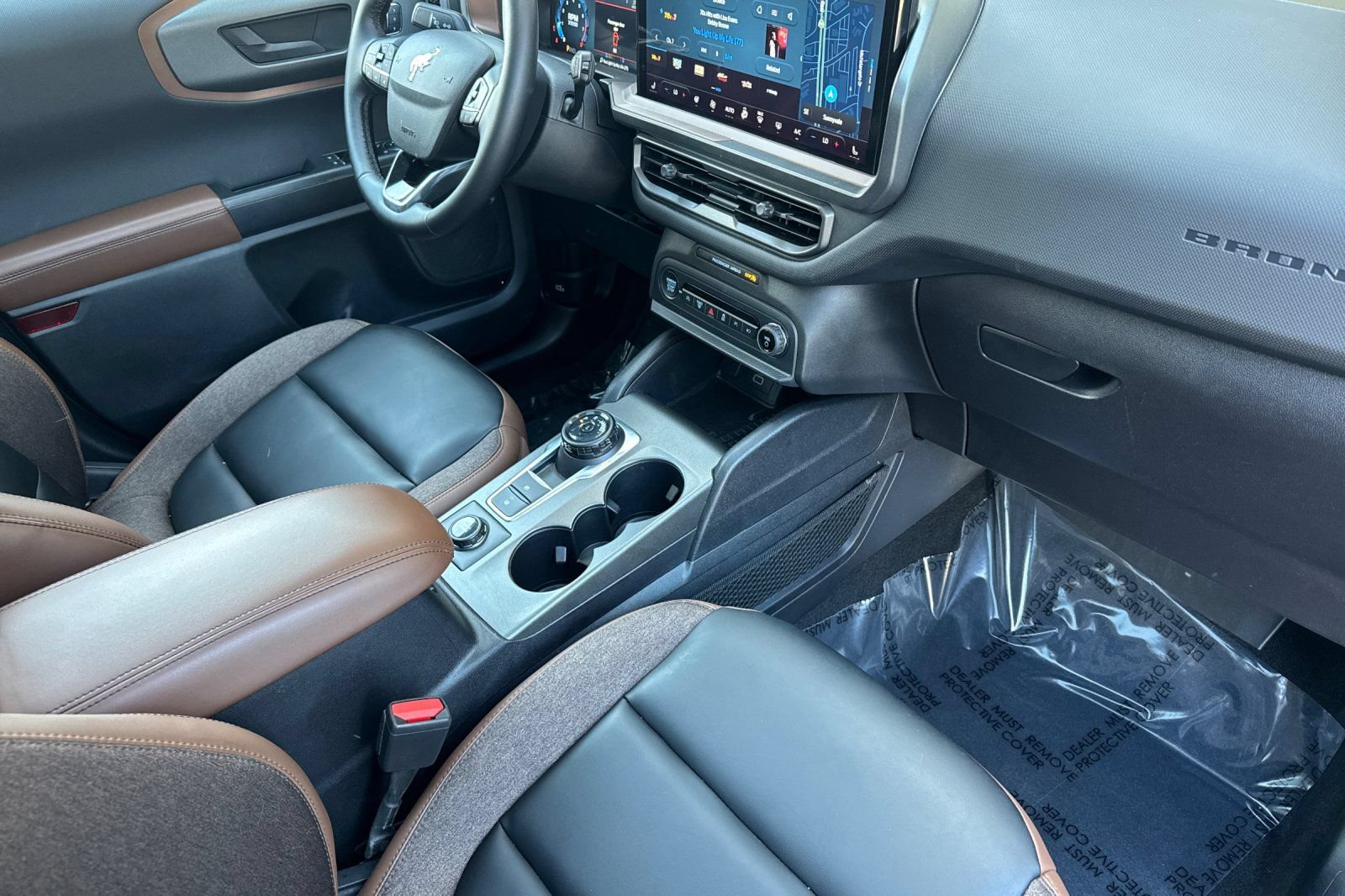 Certified 2025 Ford Bronco Sport Outer Banks w/ Outer Banks Tech Package+ AWD/4WD image 17