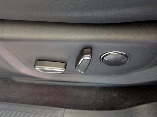 Certified 2023 Ford Expedition Limited image 24