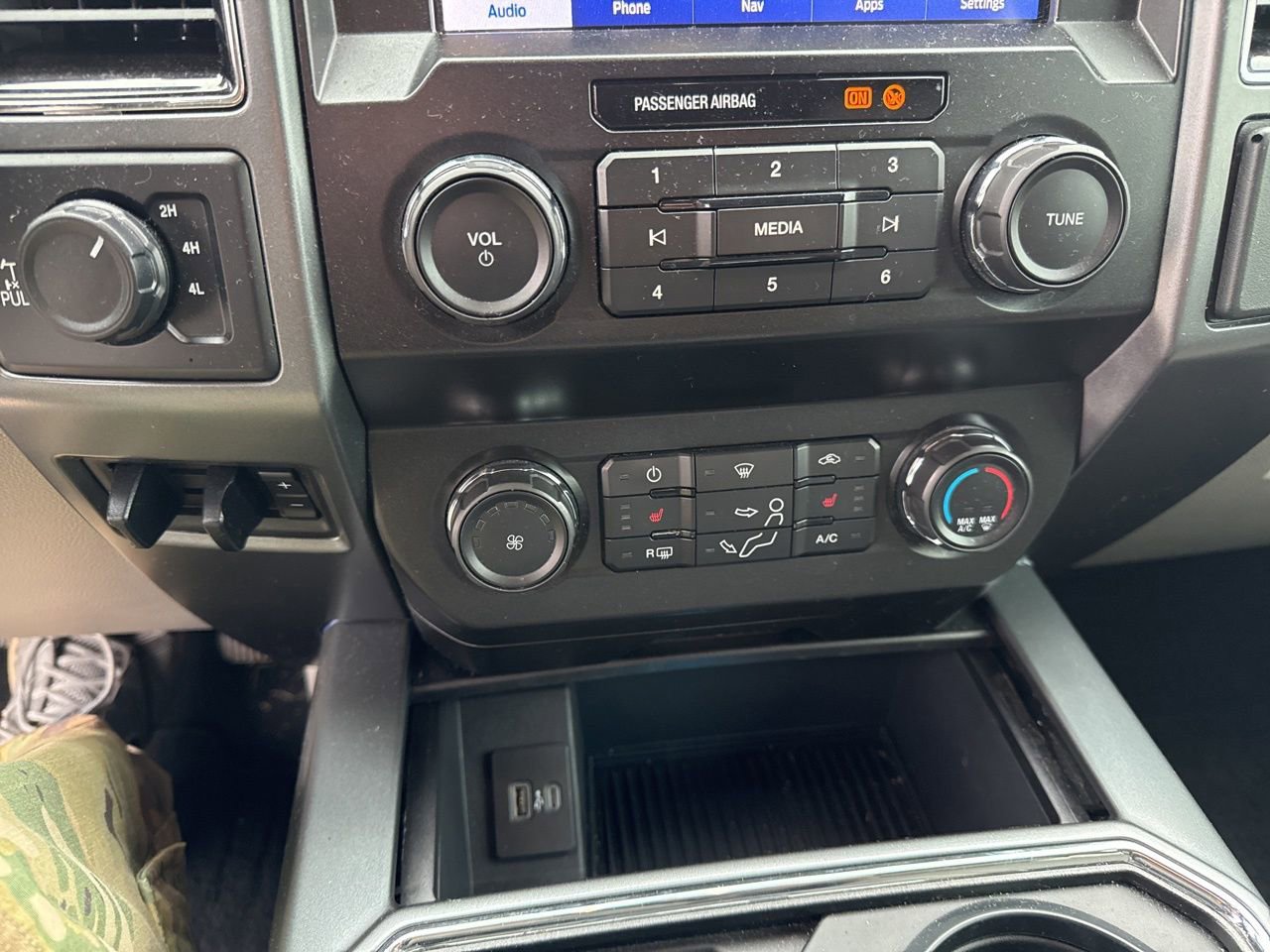 Certified 2021 Ford F250 XLT w/ XLT Premium Package image 24