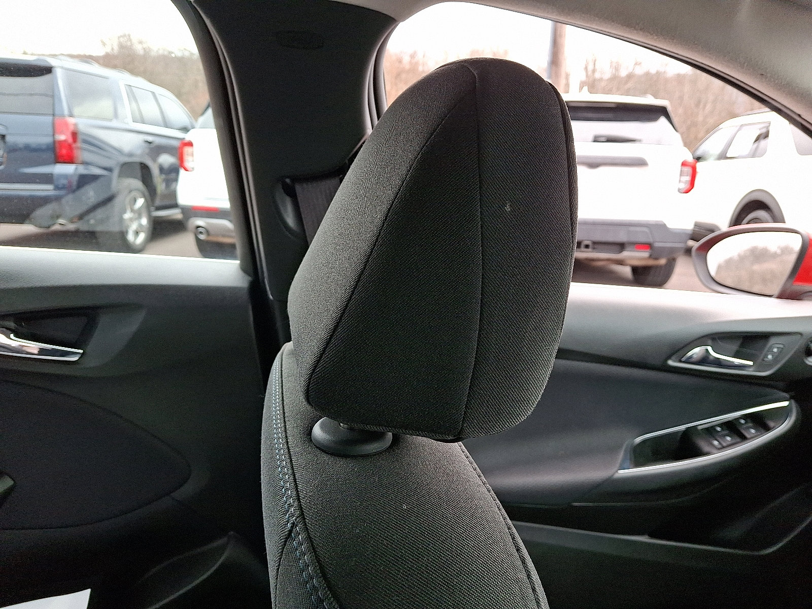 Used 2017 Chevrolet Cruze LT w/ Convenience Package image 13