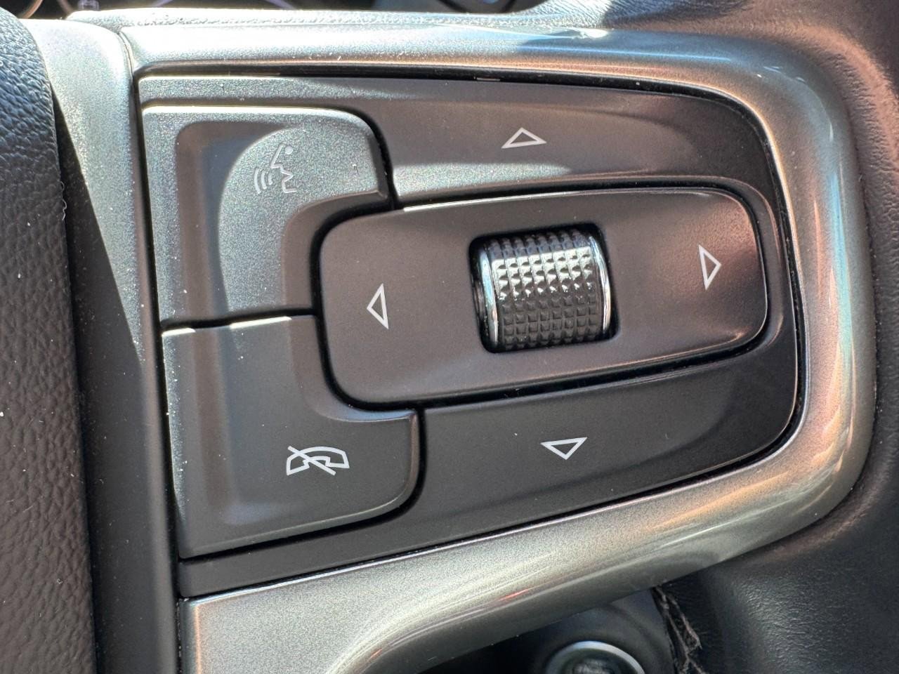 Used 2023 Chevrolet Silverado 2500 LTZ w/ Gooseneck/5TH Wheel Package image 18