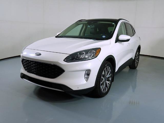 Certified 2020 Ford Escape Titanium AWD/4WD image 4