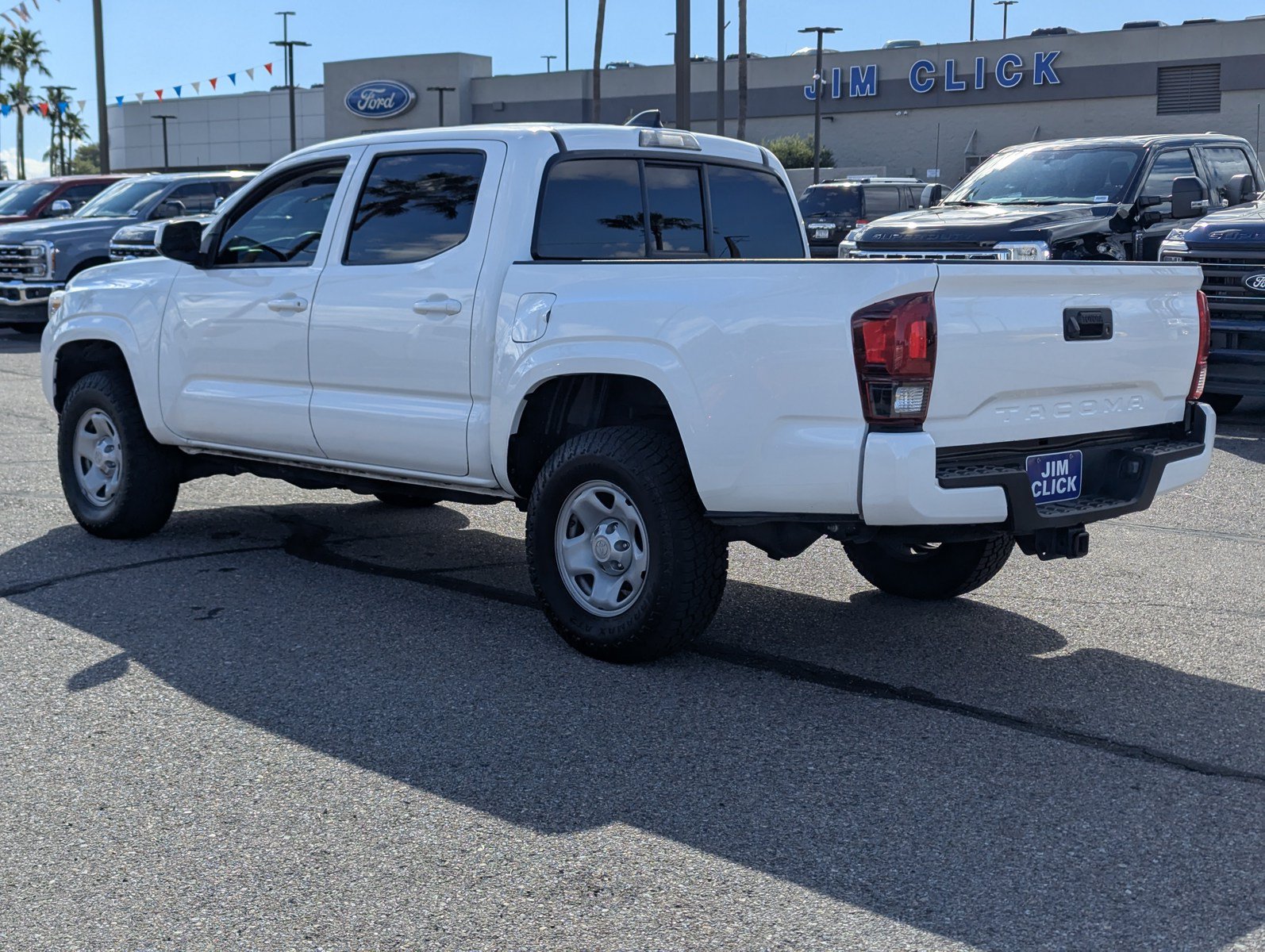 Used 2023 Toyota Tacoma SR AWD/4WD image 4