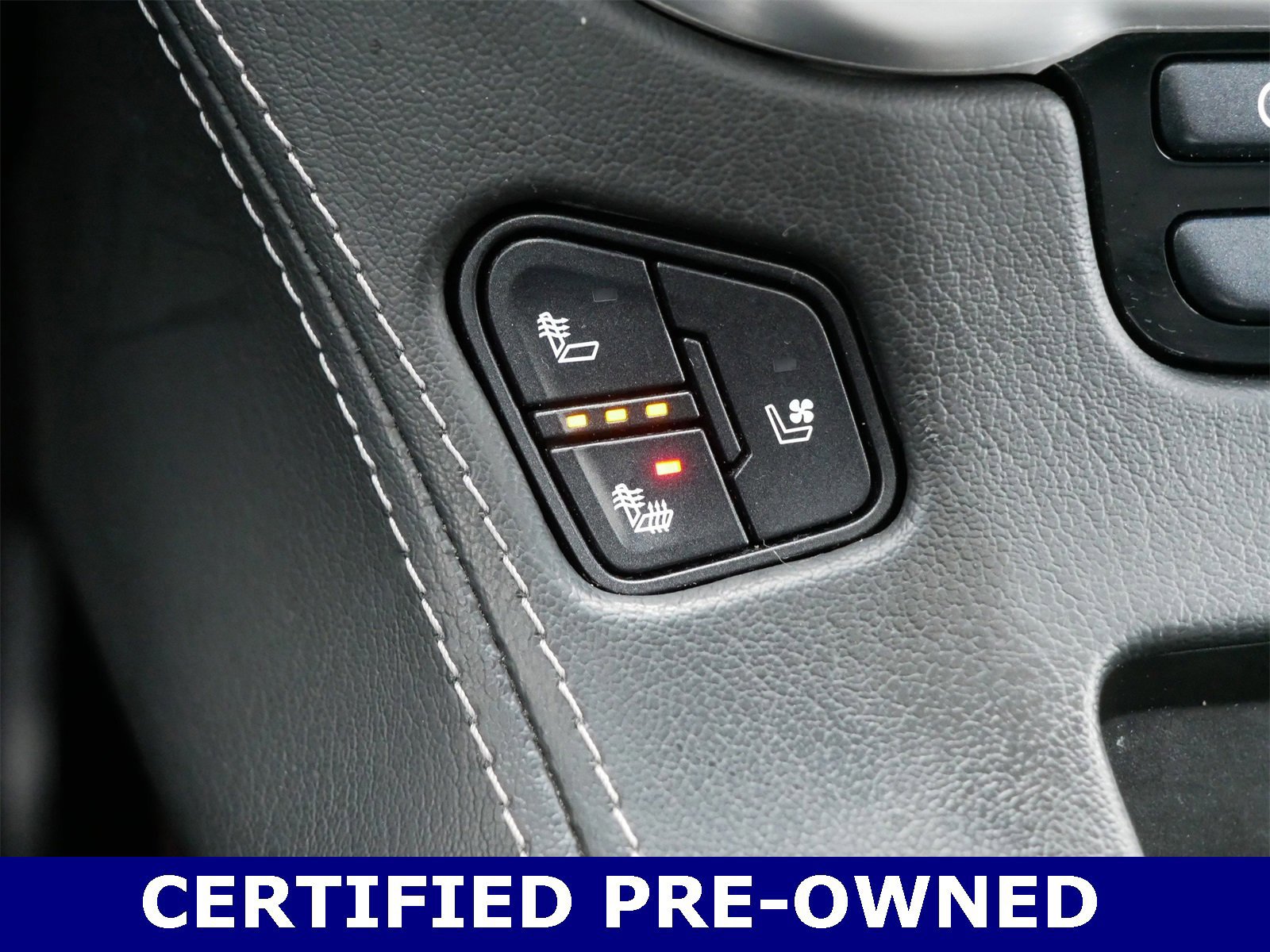 Used 2019 GMC Yukon SLT image 28