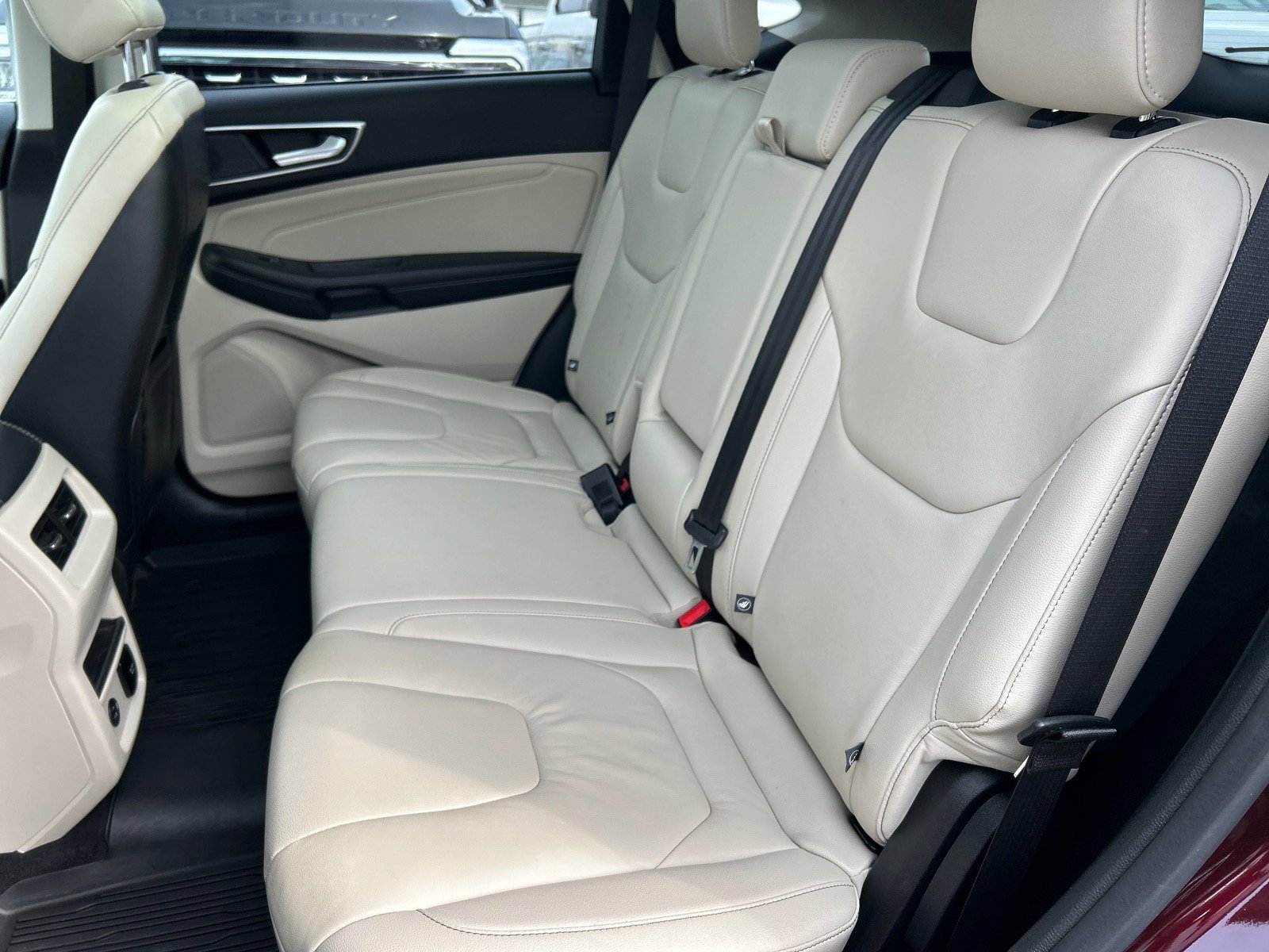 Certified 2022 Ford Edge Titanium AWD/4WD image 12