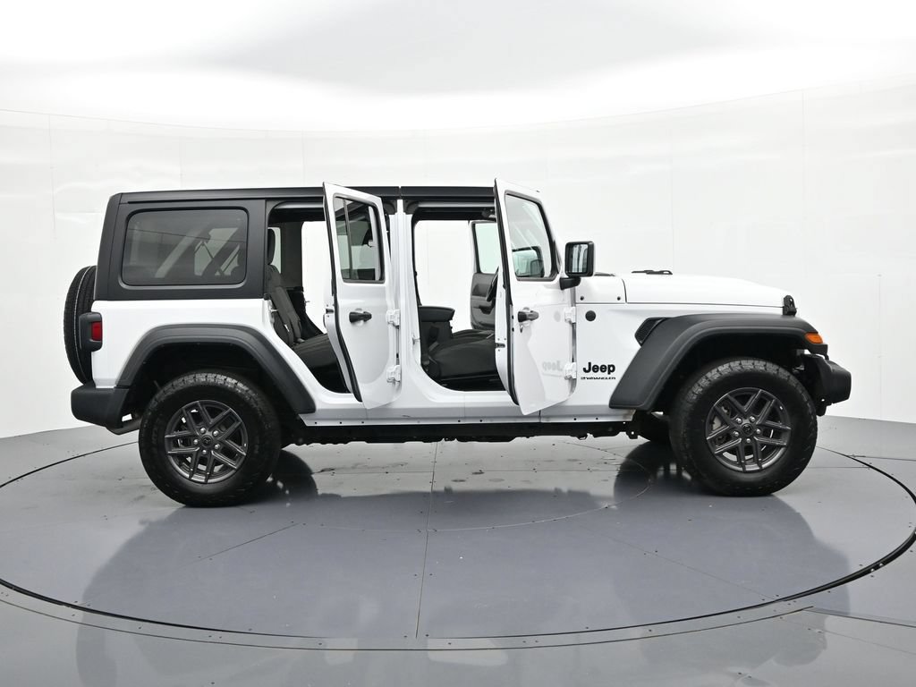 Used 2025 Jeep Wrangler Unlimited Sport AWD/4WD image 21